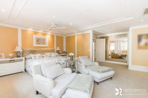 Image 38 - 207464