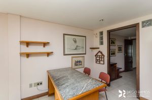 Image 8 - 207542