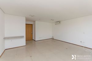 Image 3 - 207547