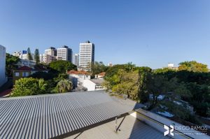 Image 12 - 207547