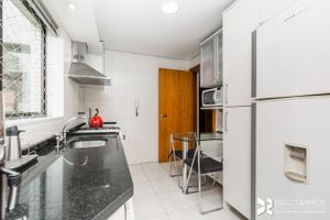 Image 25 - 207591