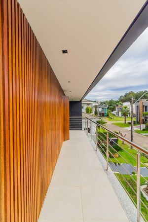 Image 48 - 207597