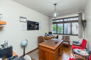 Image 11 - 207610