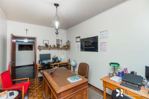 Image 13 - 207610