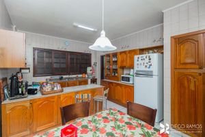 Image 28 - 207610
