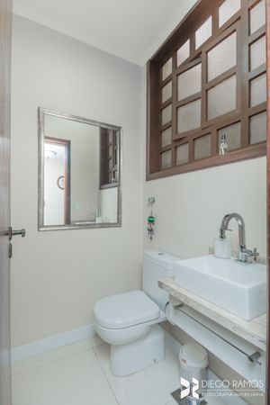 Image 33 - 207610
