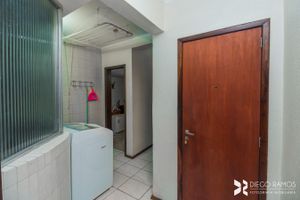 Image 34 - 207610