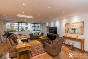 Image 4 - 207722