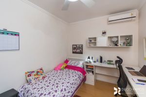 Image 13 - 207722