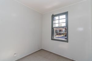 Image 30 - 207750