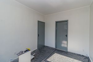 Image 25 - 207750