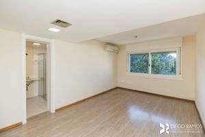 Image 11 - 207798