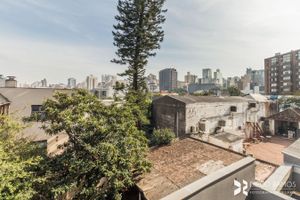 Image 9 - 207808