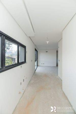 Image 11 - 207808