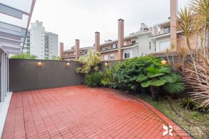 Image 7 - 207820