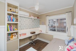Image 31 - 207820