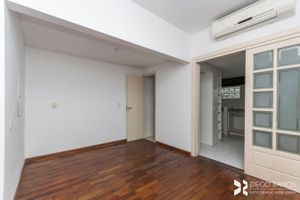 Image 3 - 207834