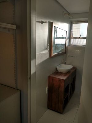 Image 20 - 207880