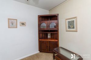 Image 3 - 207896