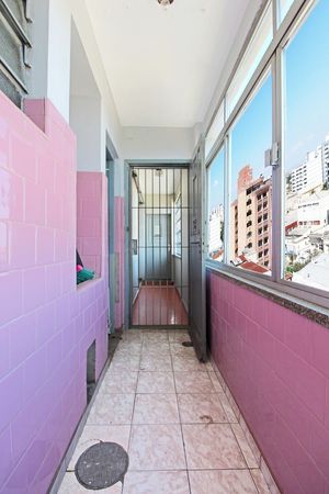 Image 5 - 207898