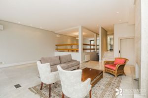 Image 11 - 207920