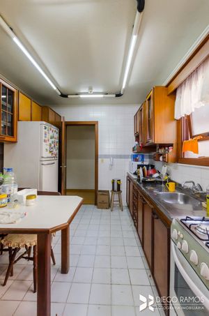 Image 27 - 207937