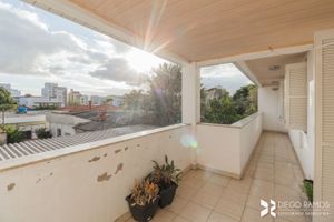 Image 4 - 207952