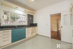 Image 34 - 207991