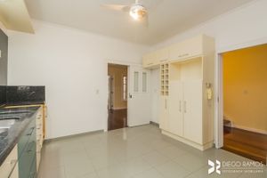 Image 35 - 207991