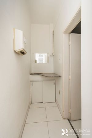 Image 16 - 208025