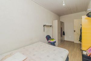 Image 14 - 208028