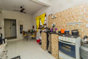 Image 16 - 208028