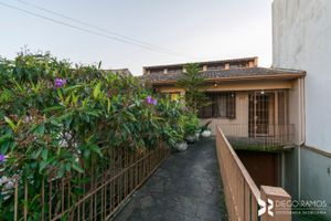 Image 21 - 208032