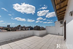 Image 10 - 208046