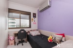 Image 16 - 208066