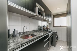 Image 19 - 208066