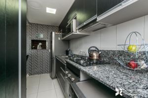 Image 20 - 208066