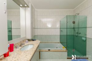 Image 30 - 208078