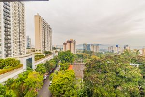 Image 6 - 208081