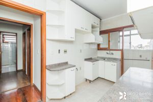 Image 22 - 208123