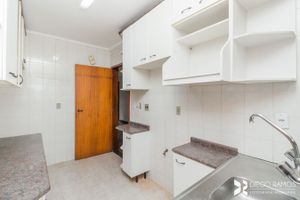 Image 24 - 208123