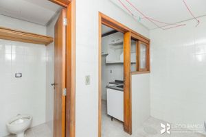 Image 25 - 208123