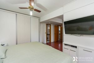 Image 18 - 208158