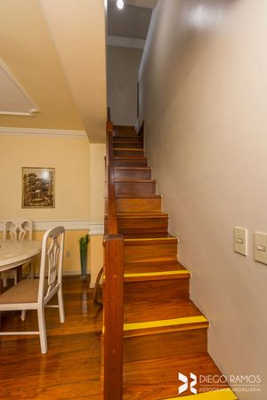 Image 20 - 208158