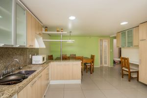 Image 22 - 208181