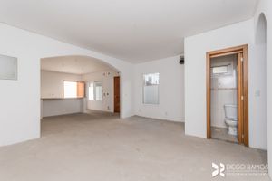Image 6 - 208183