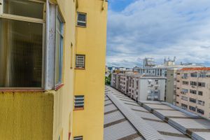 Image 10 - 208191