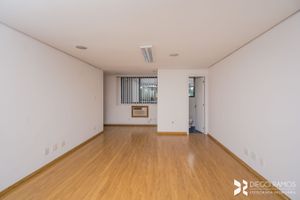Image 2 - 208195