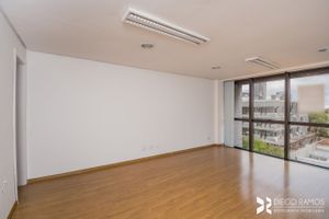 Image 3 - 208195