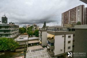Image 6 - 208195